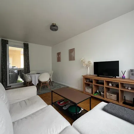 Appartement Cosy Et Confortable Saint-Genis-Laval Extérieur photo